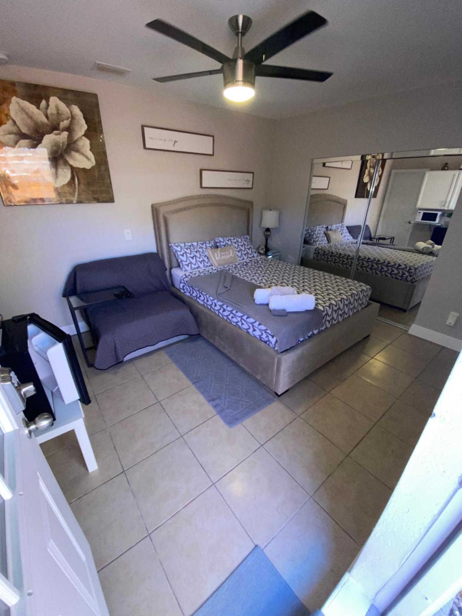 Luxurious Cozy Studio. แทมปา ภายนอก รูปภาพ